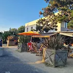 Pour 6 Personnes Avec Piscine Couverte Et Chauffée à 300 M De La Avec Wi-fi Et Climatisé , 3