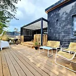 Pour 6 Personnes Avec Piscine Couverte Et Chauffée à 300 M De La Avec Wi-fi Et Climatisé , 3 *