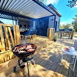 Pour 6 Personnes Avec Piscine Couverte Et Chauffée à 300 M De La Avec Wi-fi Et Climatisé , 3 Jullouville