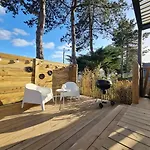 Pour 6 Personnes Avec Piscine Couverte Et Chauffée à 300 M De La Avec Wi-fi Et Climatisé , 3 Hébergement de vacances *