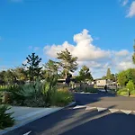 Pour 6 Personnes Avec Piscine Couverte Et Chauffée à 300 M De La Avec Wi-fi Et Climatisé , 3 *