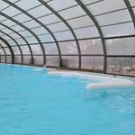Pour 6 Personnes Avec Piscine Couverte Et Chauffée à 300 M De La Avec Wi-fi Et Climatisé , 3 Hébergement de vacances *