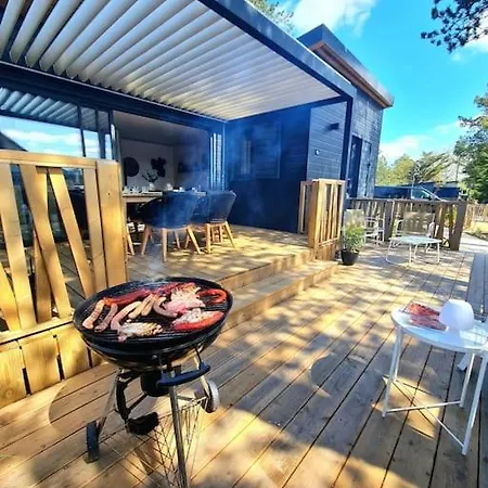 Pour 6 Personnes Avec Piscine Couverte Et Chauffee A 300 M De La Avec Wi-fi Et Climatise , 3 Jullouville-les-Pins