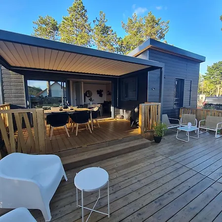 Pour 6 Personnes Avec Piscine Couverte Et Chauffée à 300 M De La Avec Wi-fi Et Climatisé , 3 *