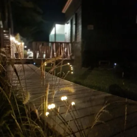 Pour 6 Personnes Avec Piscine Couverte Et Chauffee A 300 M De La Avec Wi-fi Et Climatise , 3 * ז'ולוביל-לה-פאן