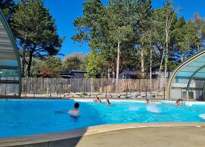Pour 6 Personnes Avec Piscine Couverte Et Chauffee A 300 M De La Avec Wi-fi Et Climatise , 3