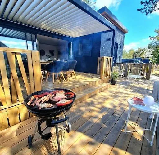 Pour 6 Personnes Avec Piscine Couverte Et Chauffee A 300 M De La Avec Wi-fi Et Climatise , 3 Jullouville-les-Pins