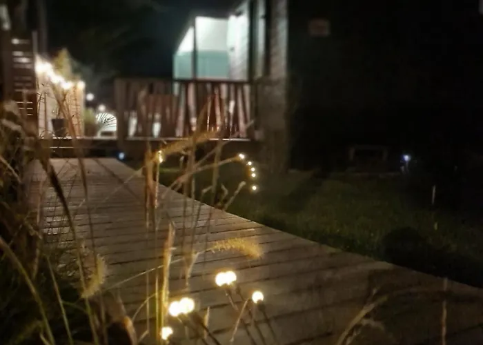 Pour 6 Personnes Avec Piscine Couverte Et Chauffee A 300 M De La Avec Wi-fi Et Climatise , 3 * Jullouville-les-Pins